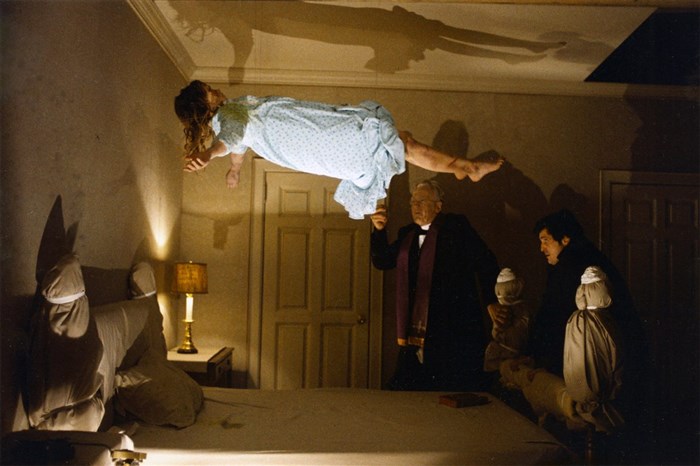 Линда Блэр в роли Реган на кадре из фильма «Изгоняющий дьявола»